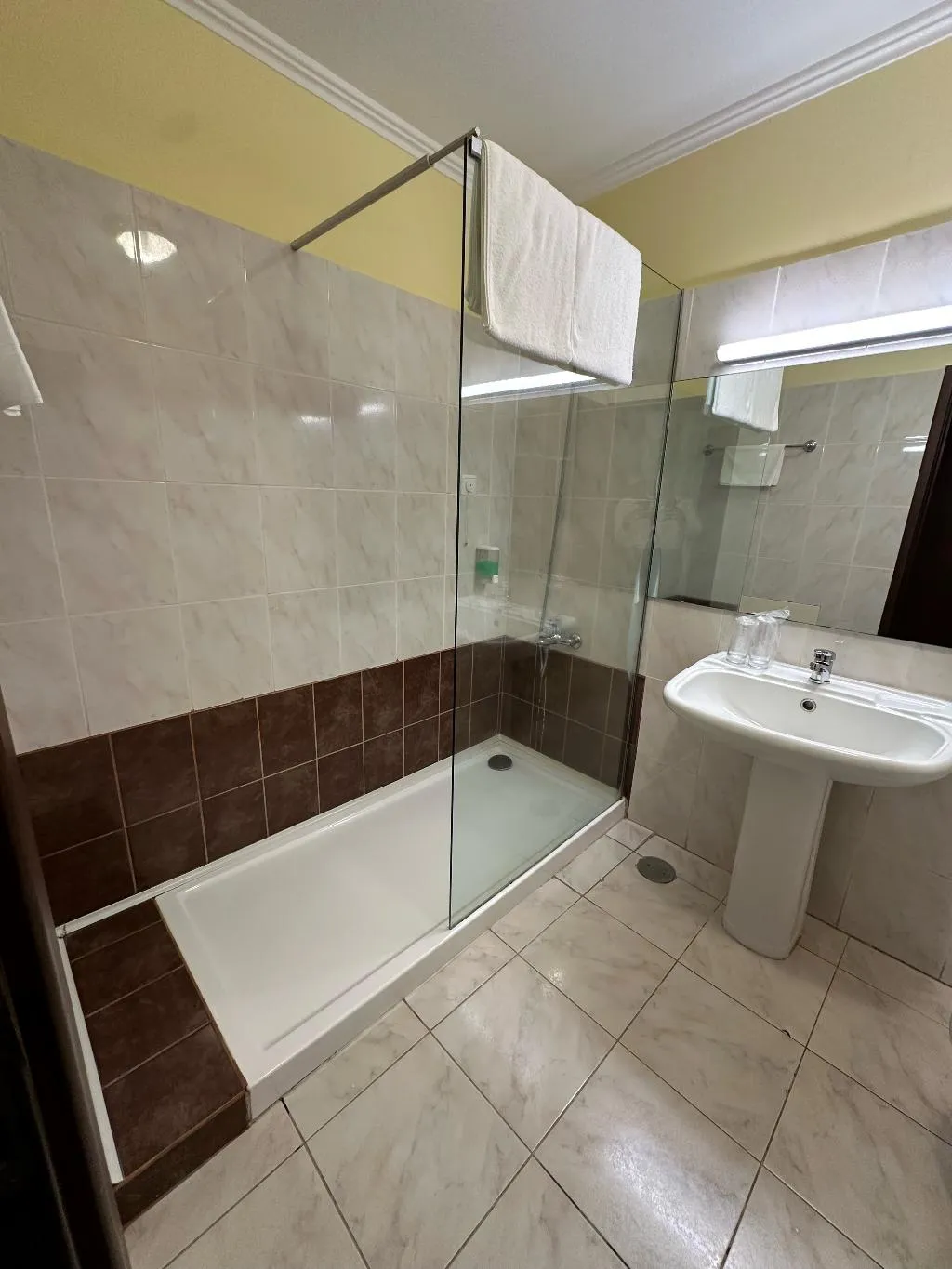 Double or Twin SUPERIOR Room, Valley View Hotel Encumeada, Madeira