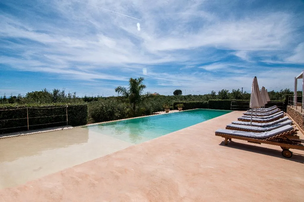 Sports and Entertainment, Relais Casina Miregia, Catania