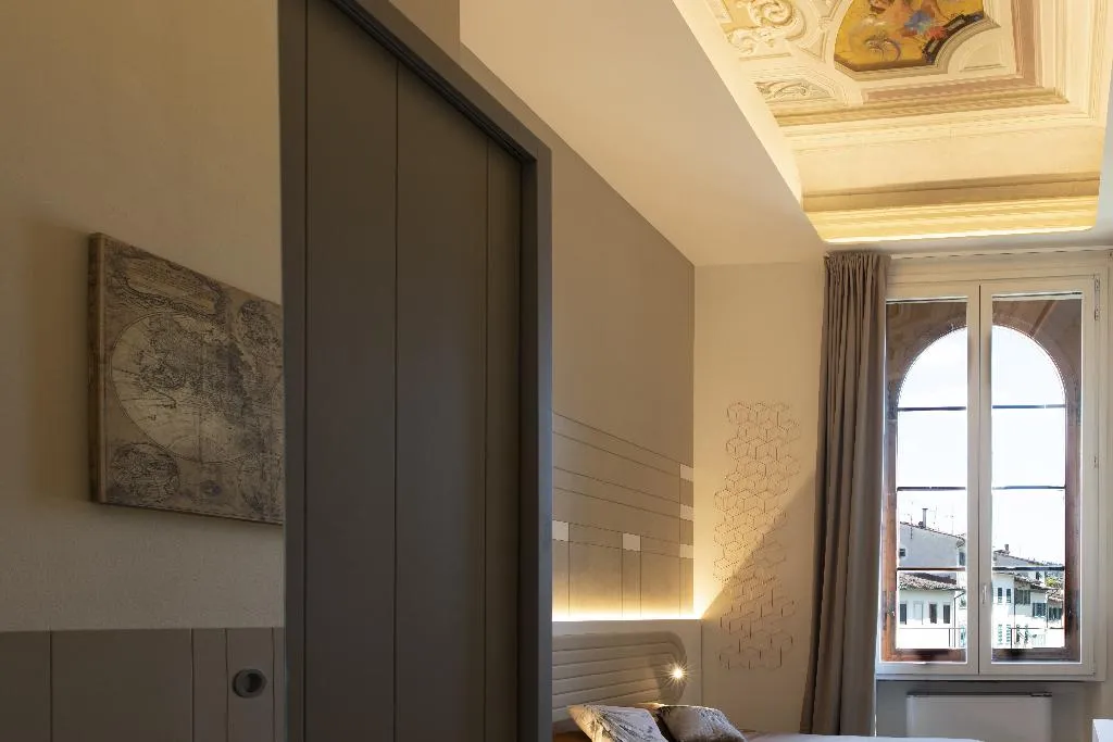 SUITE CAPACITY 7 Room, Palazzo dei Ciompi, Florence