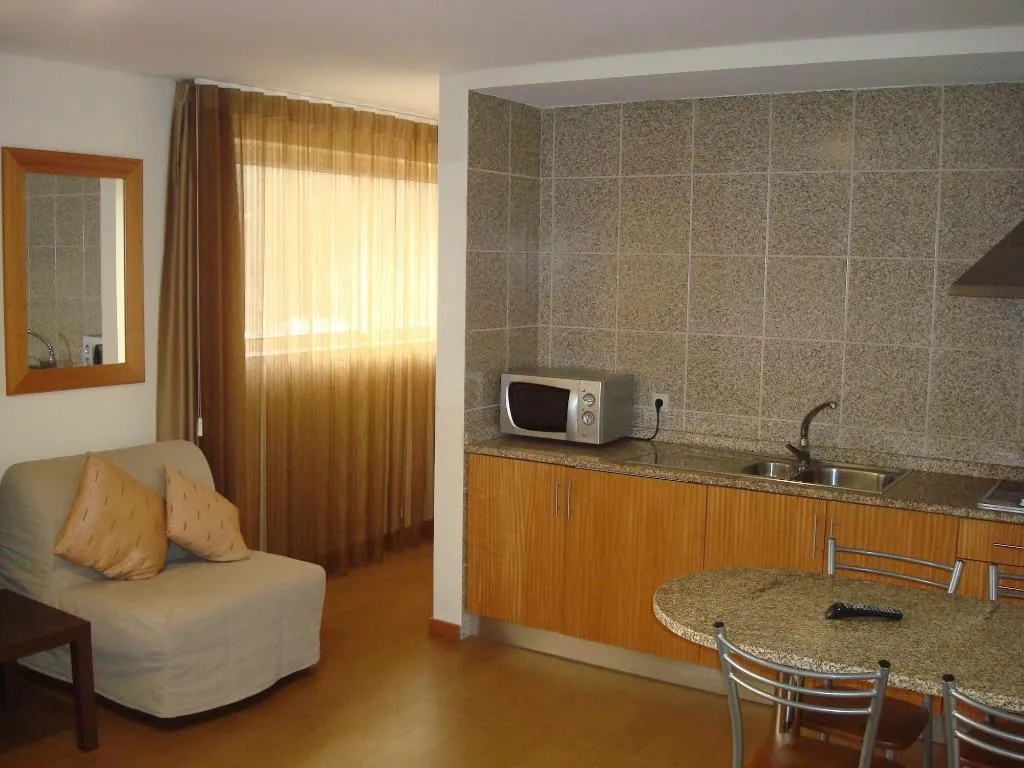 Room, Hotel Lagoa Azul do Gerês, Porto
