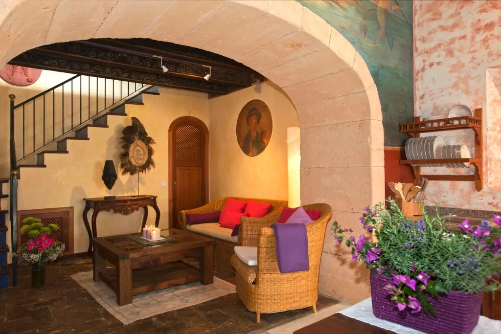 VILLA STANDARD Room, Es Revellar Art Resort, Majorca