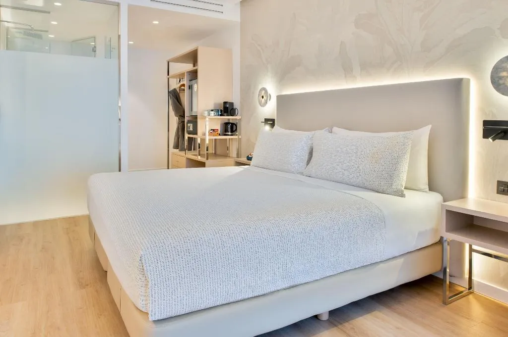 STUDIO KING SIZE BED Room, Innside By Meliá Tenerife Santa Cruz, Tenerife