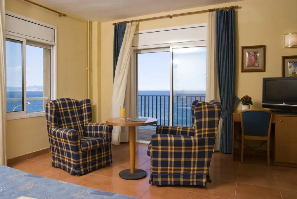 Room, Nieves Mar, Costa Brava