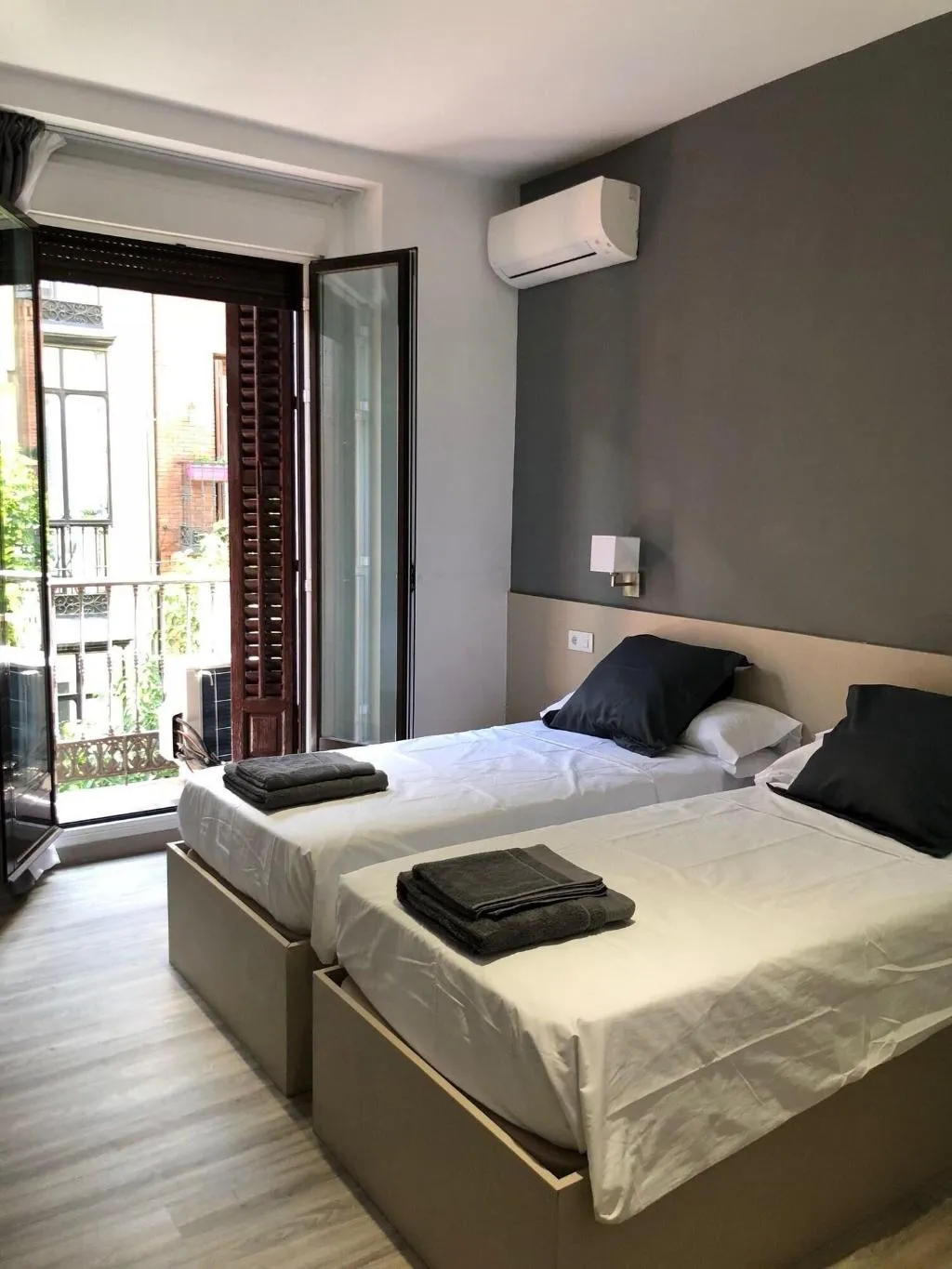 Room, Hostalin Madrid Atocha, Madrid