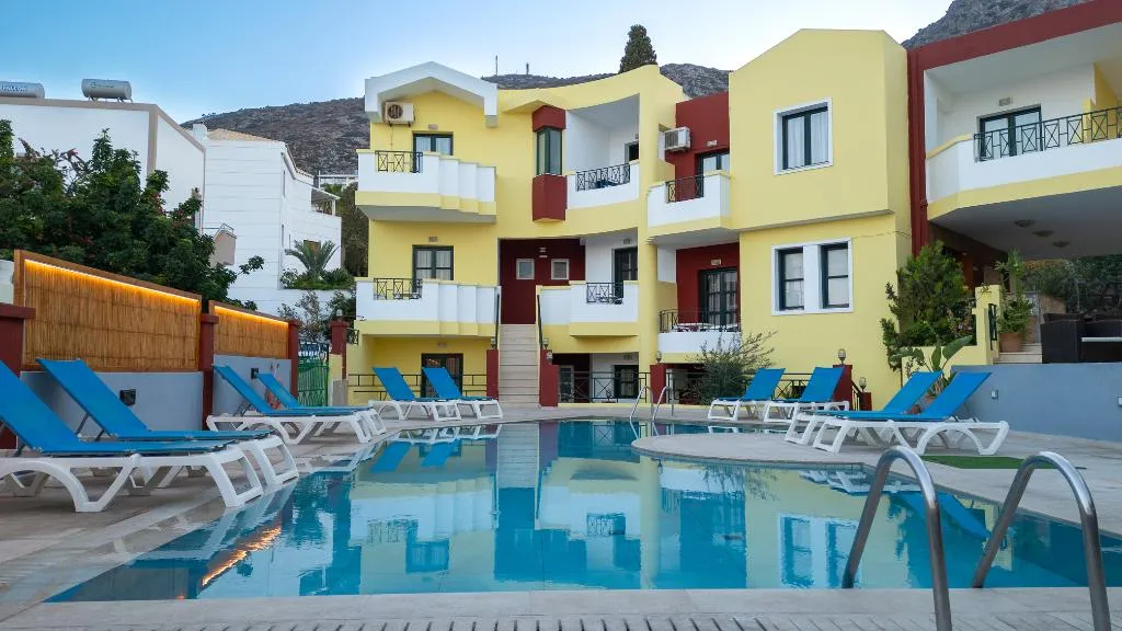 Pool, Ariadni Palace, Crete