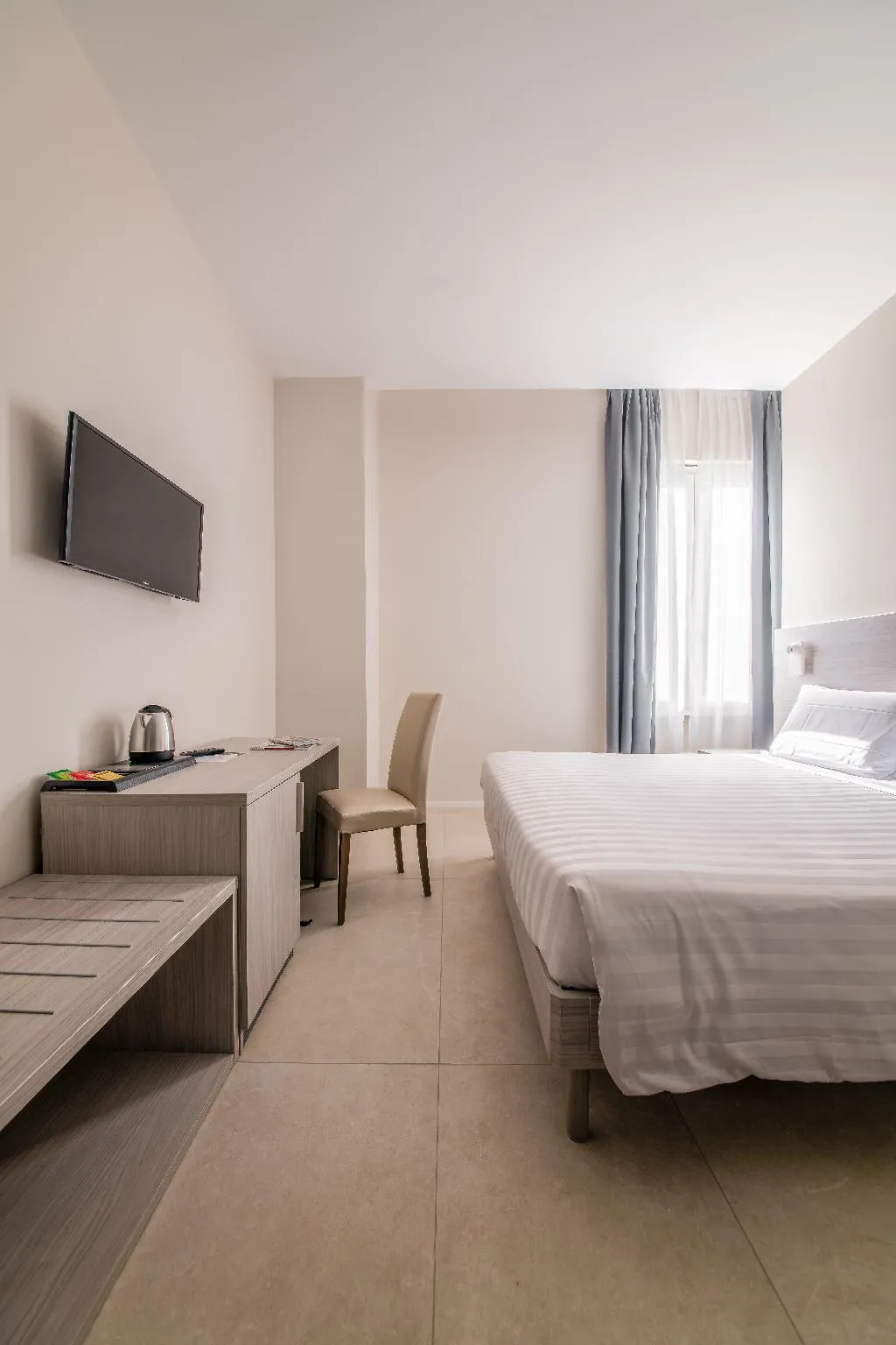 DOUBLE ONE BED Room, Casa San Giuseppe (Roma San Giovanni), Naples