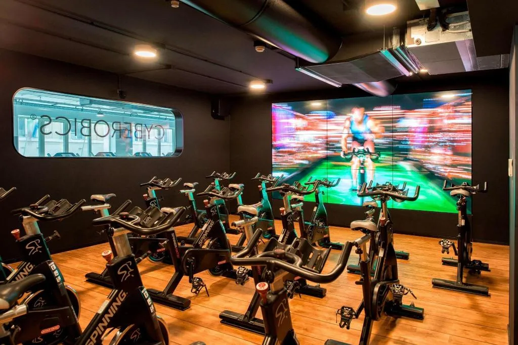 Sports and Entertainment, Renaissance Naples Mediterraneo, Naples