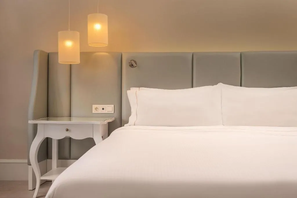 JUNIOR SUITE KING BED ONE BEDROOM  Room, Westin La Quinta Golf Resort & Spa, Costa Del Sol