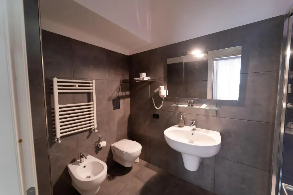 Room, Royal Art House H Duomo (Albergo diffuso), Naples