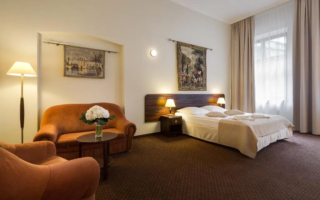 TRIPLE STANDARD Room, Wit Stwosz Hotel, Krakow