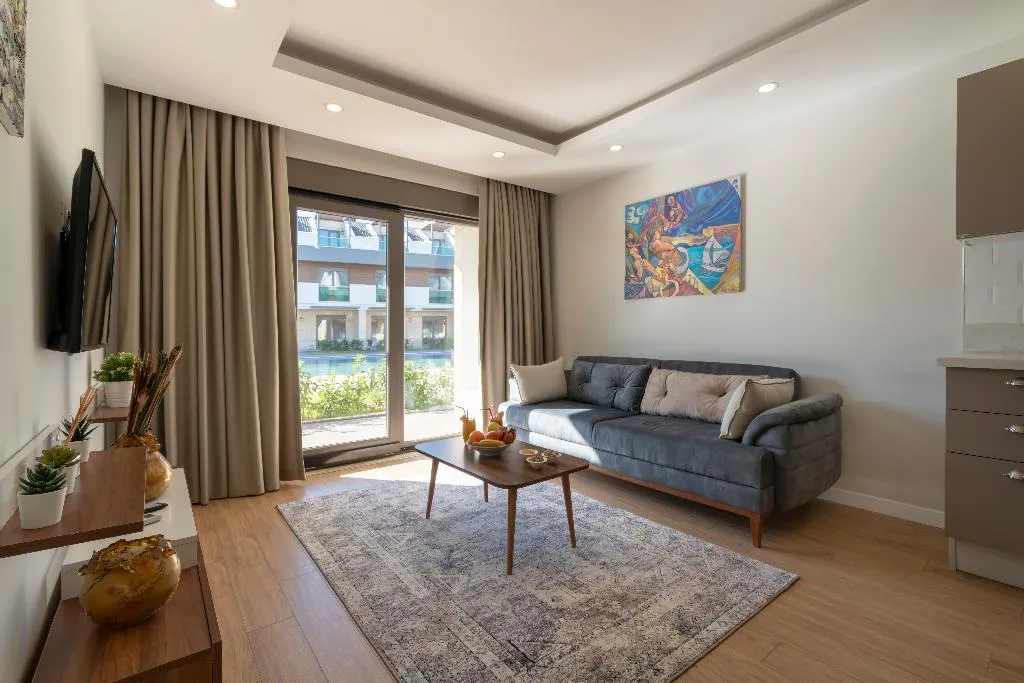 SUITE POOL VIEW Room, Veranda Beach Suites, Antalya