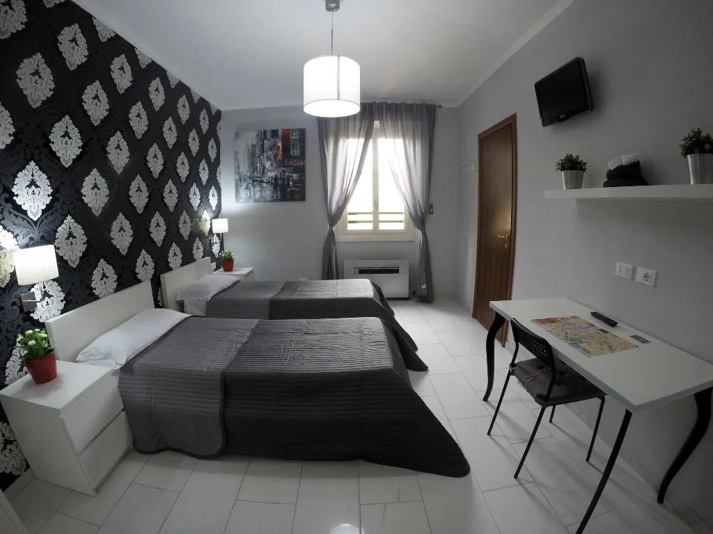 Room, Palladini Hostel, Naples