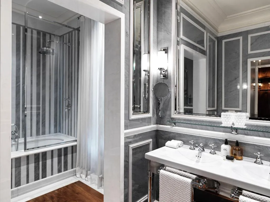 Room DELUXE WITH BALCONY Room, J.K. Place Roma - The Leading Hotels o/t World, Rome