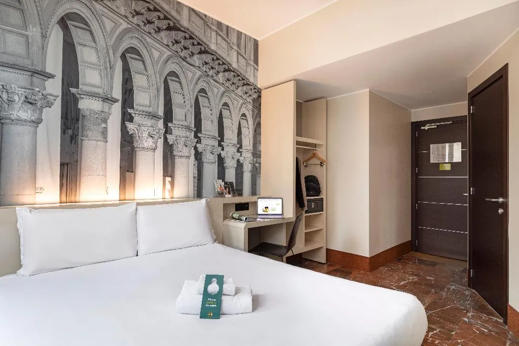 DOUBLE STANDARD Room, B&B Hotel Milano Sant'Ambrogio, Milan