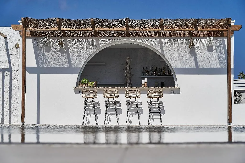 Bar, Petri Suites, Santorini