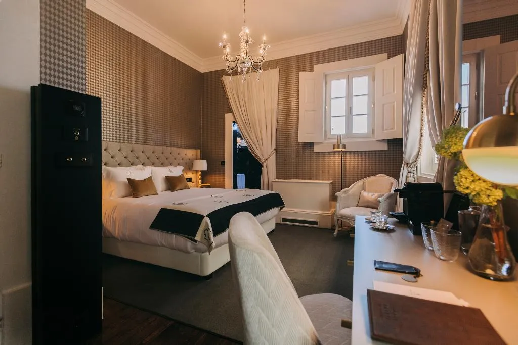 Double or Twin CLASSIC Room, Torel Palace Porto, Porto