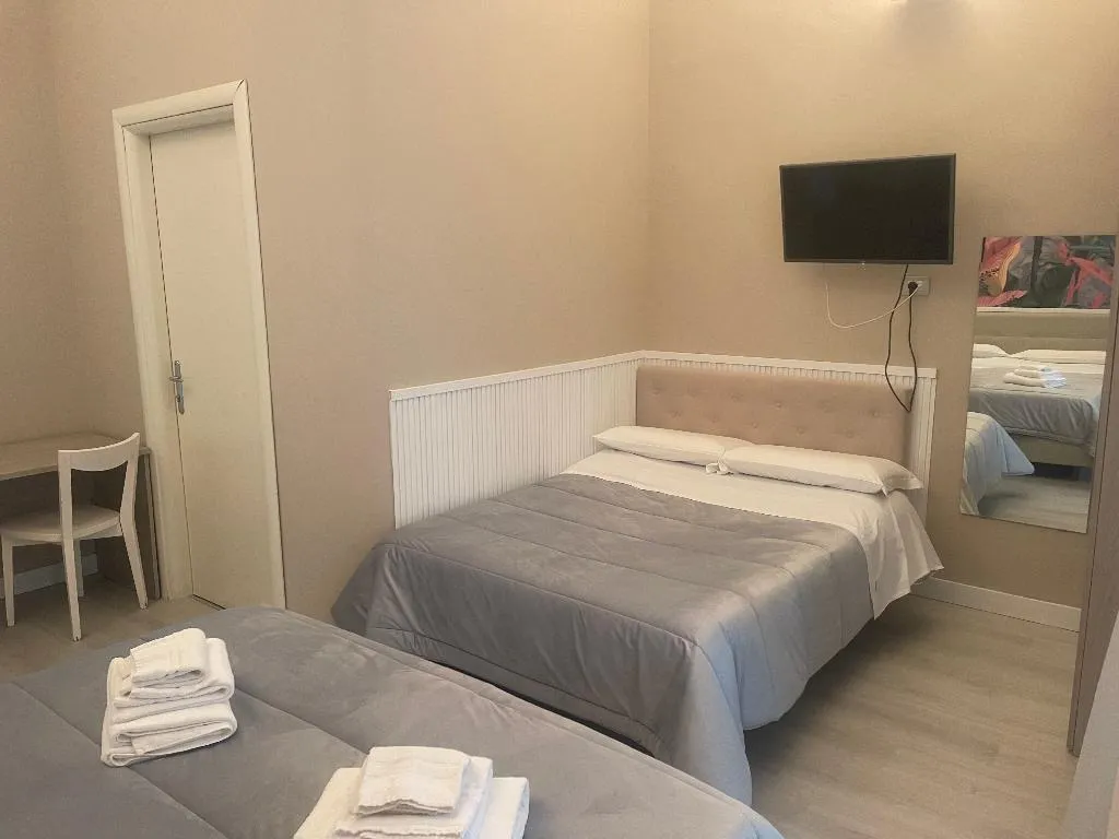 TRIPLE STANDARD Room, B&B Chez Moi, Naples