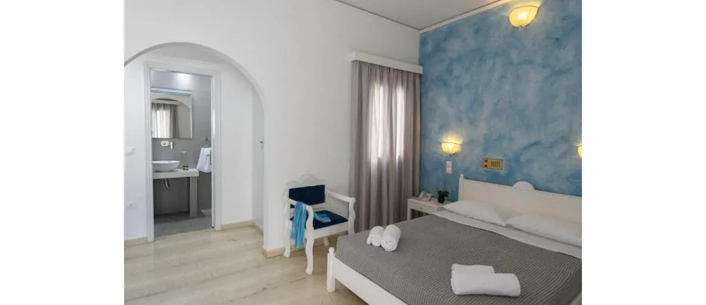 DOUBLE STANDARD Room, Hotel Glaros, Santorini