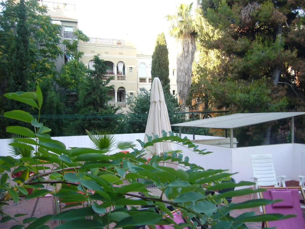 Terrace, Hostel Albergue Studio, Barcelona