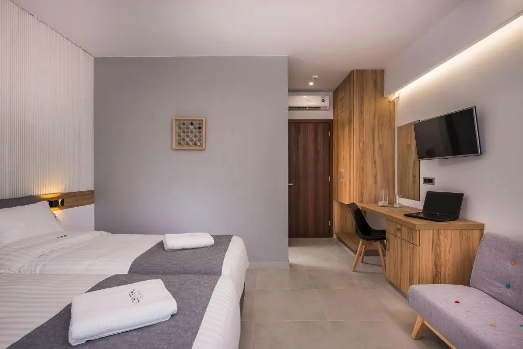 Room, Central City Hotel, Crete