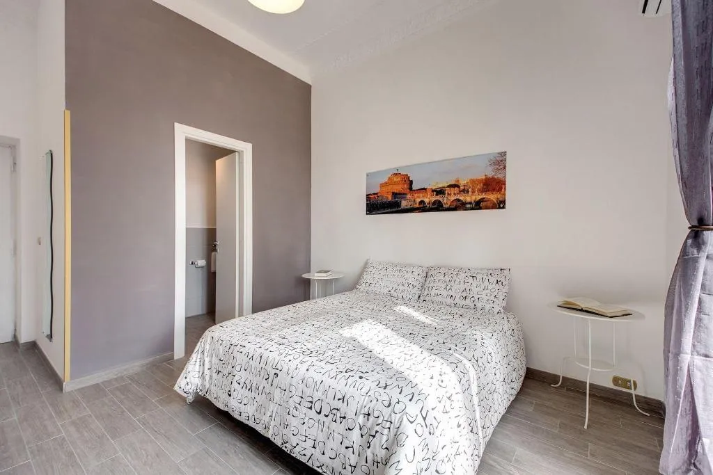 Room, Domus 78, Rome
