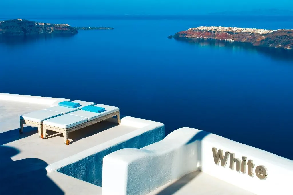 General view, White Santorini, Santorini