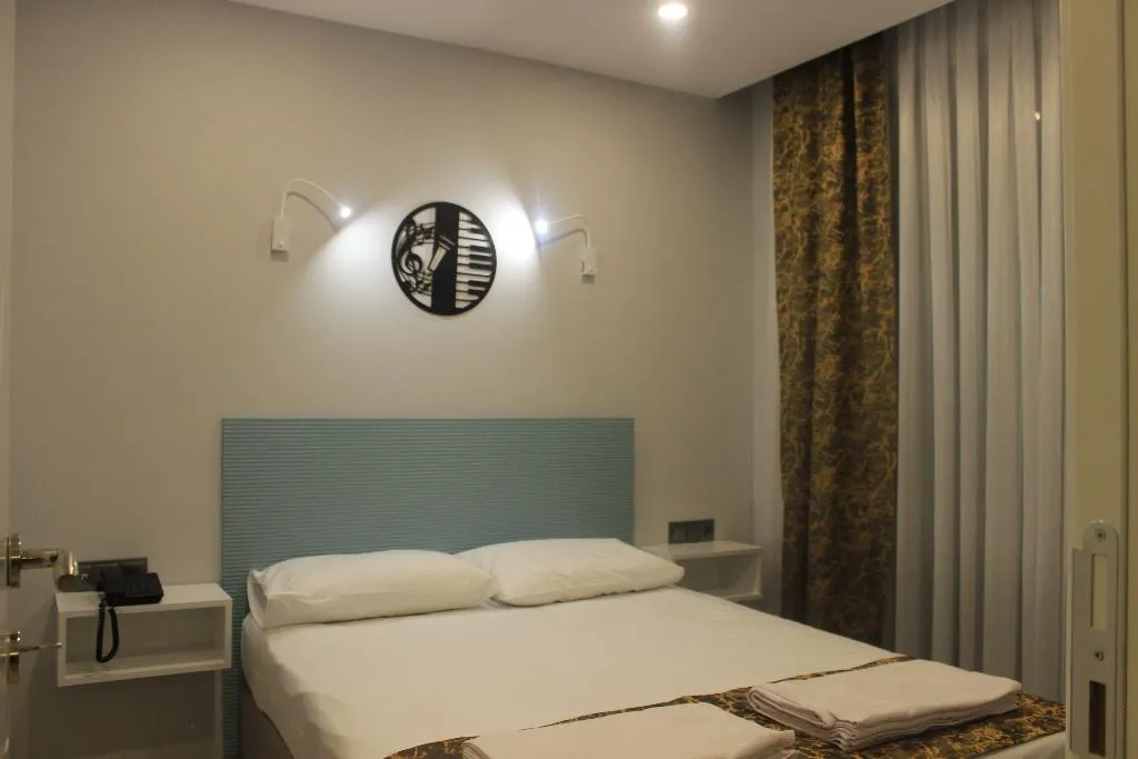 FAMILY ROOM DELUXE WITH BALCONY Room, Retro Star Suites, Antalya