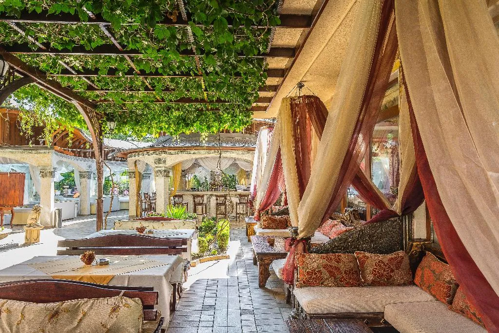 Restaurant, Gold Pearl Hotel, Bourgas