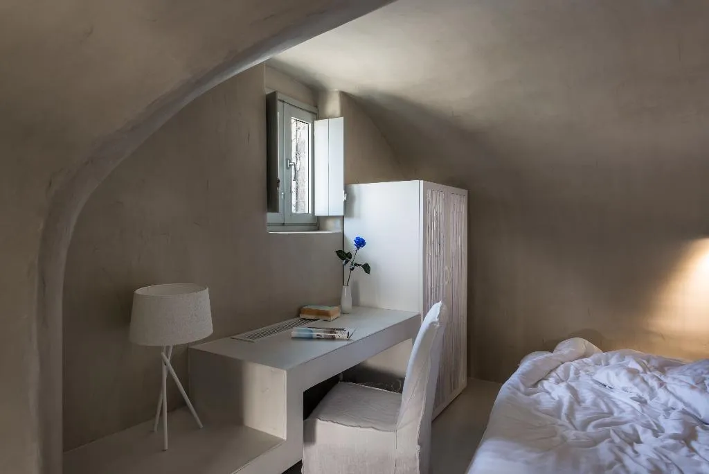 SUITE WITH PRIVATE POOL Room, Mythical Blue Luxury Suites, Santorini