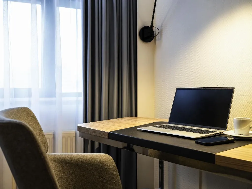 DOUBLE QUEEN SIZE BED Room, Novotel Amsterdam City, Amsterdam