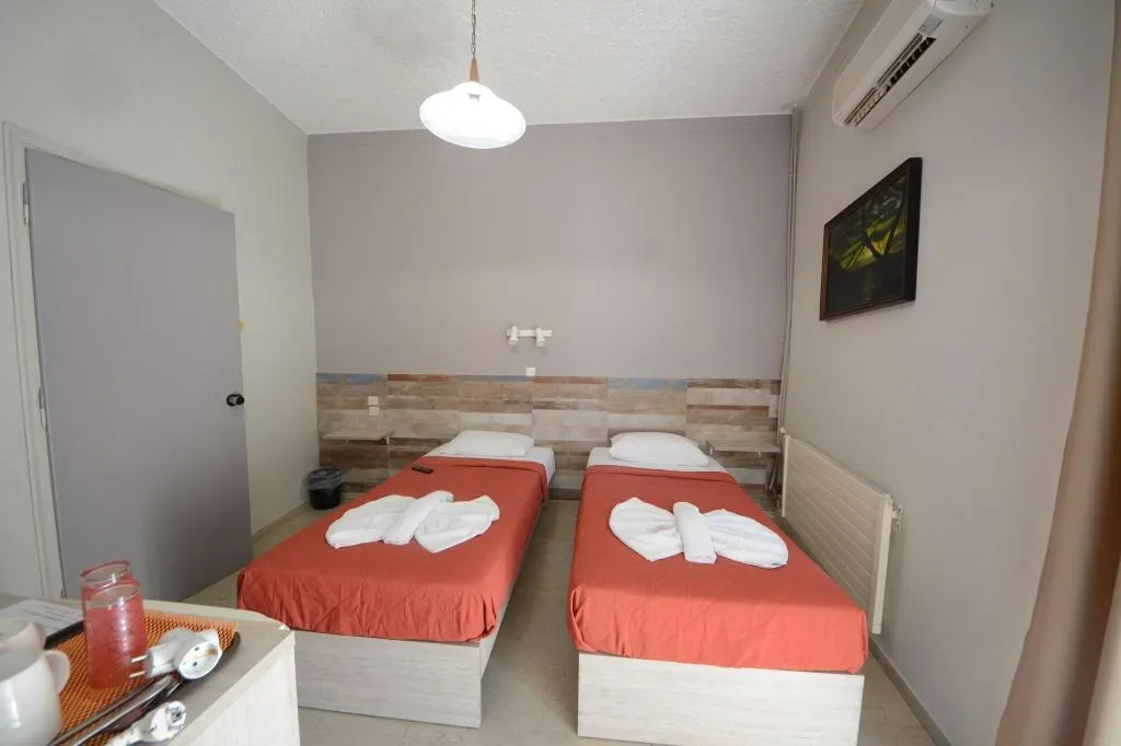 Room, Family Bikakis, Crete