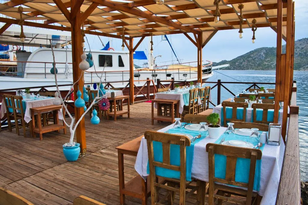Beach, Defne Lorina, Dalaman