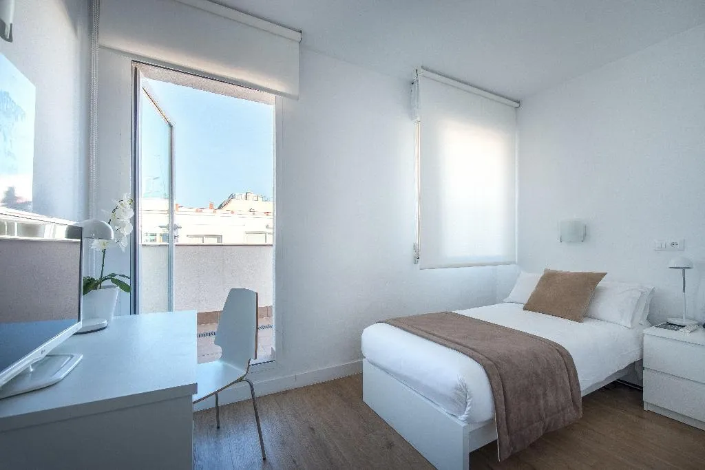SINGLE SUPERIOR Room, NeoMagna Madrid, Madrid