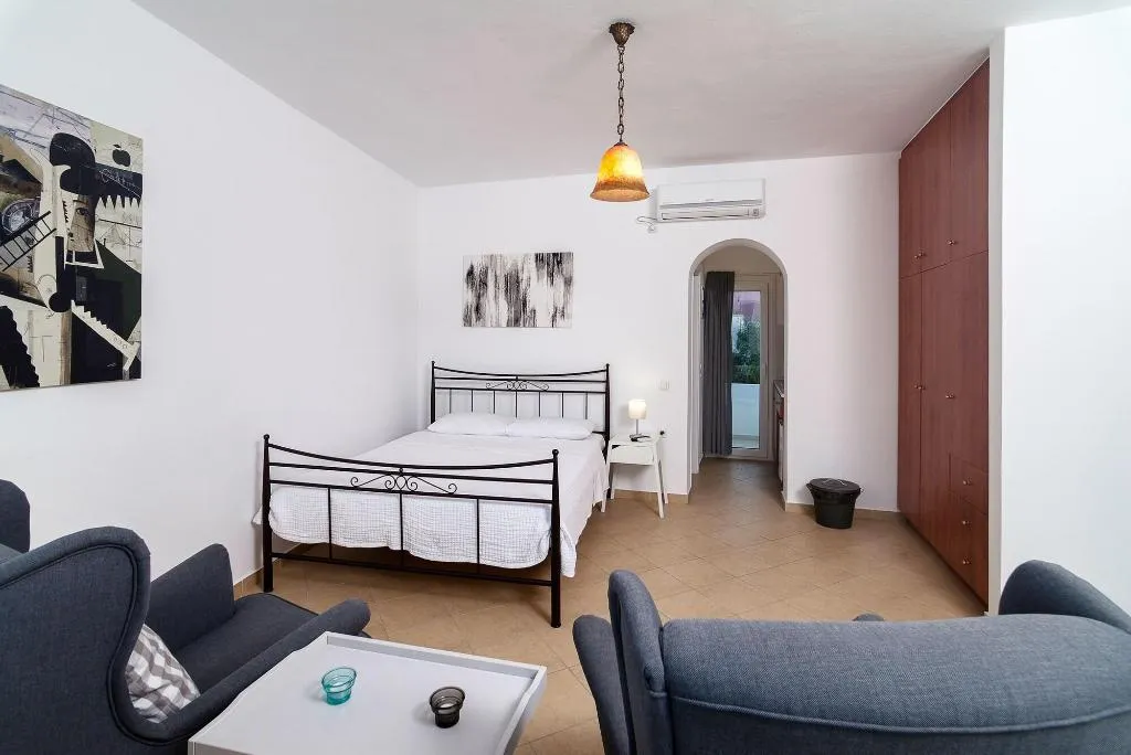 Room, Aelia Suites, Santorini
