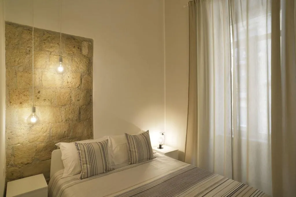 Room, B B Emme21, Naples