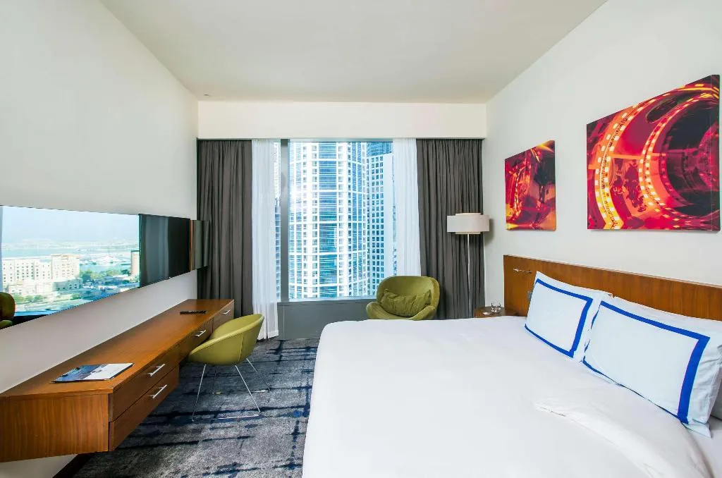 SUITE STANDARD Room, Media One, Dubai