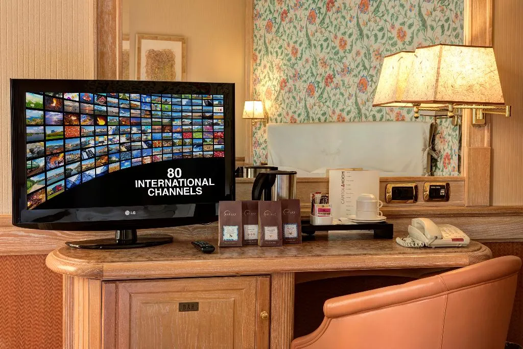 DOUBLE DELUXE Room, Hotel Capitol, Milan