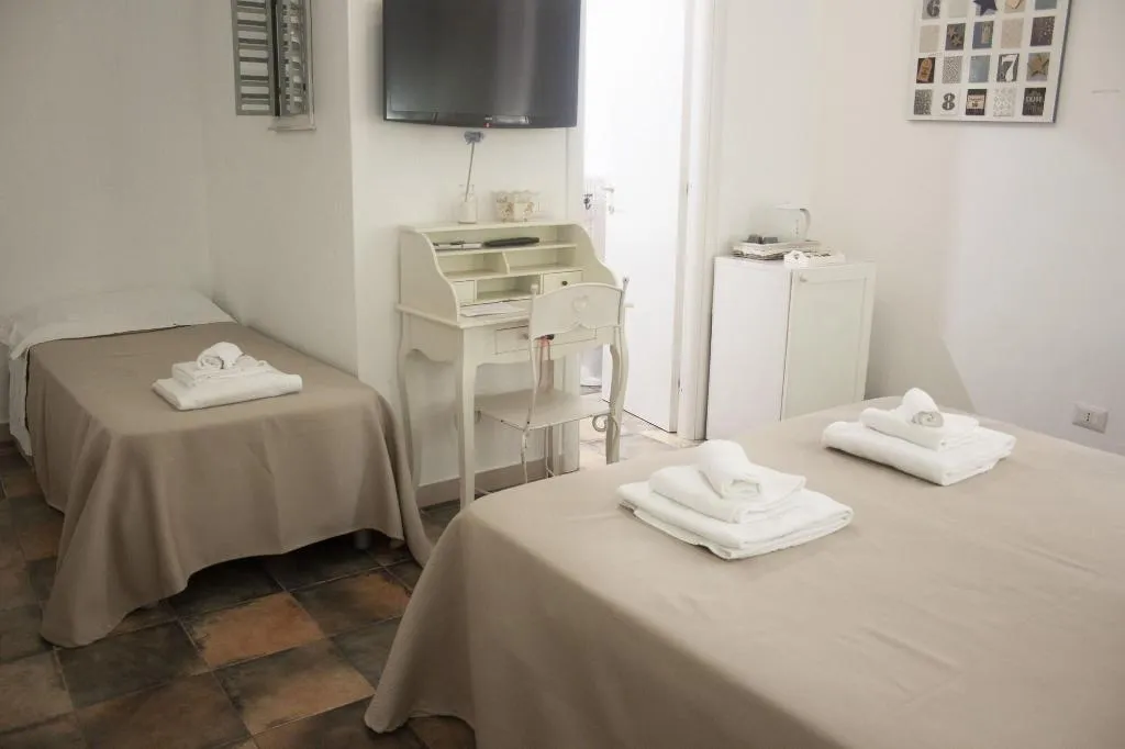 Room, Sweety Rome Guest House, Naples