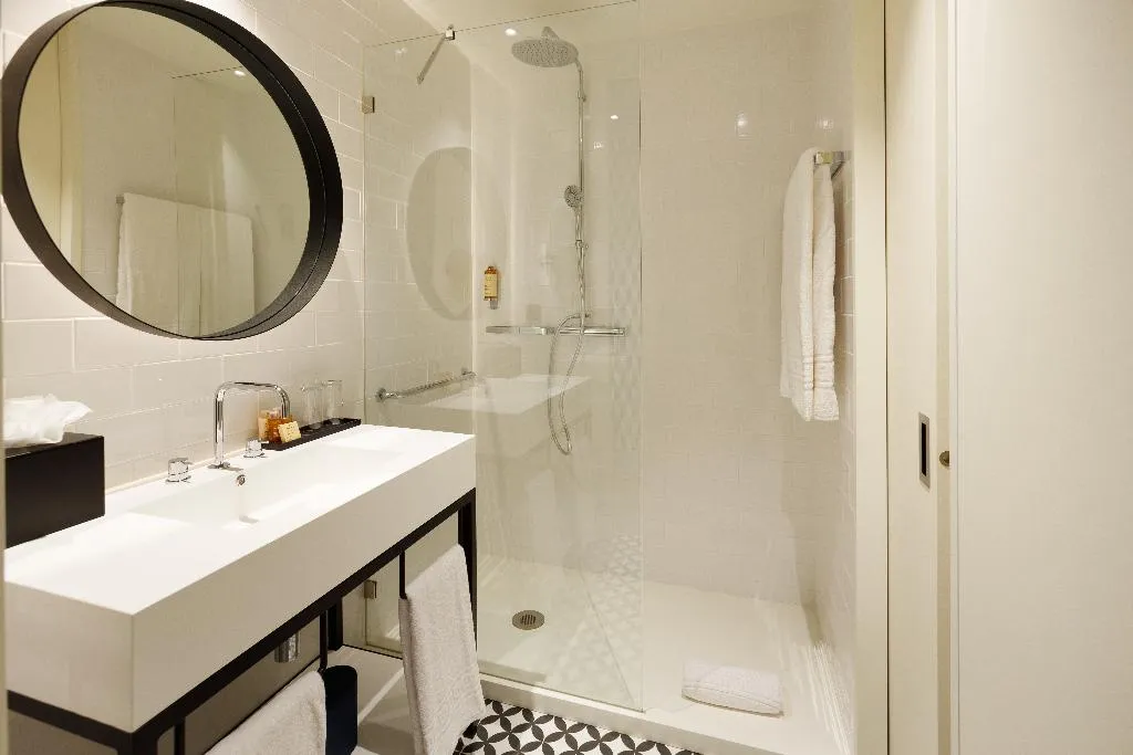 DOUBLE PREMIUM GARDEN VIEW Room, Mercure Porto Centro Aliados, Porto
