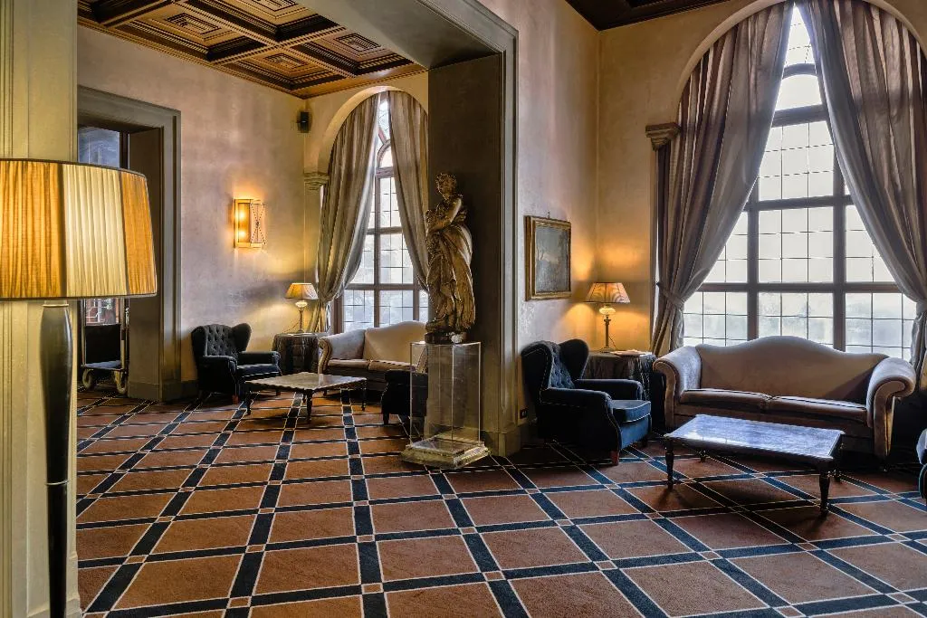 Lobby, Grand Hotel Baglioni, Florence