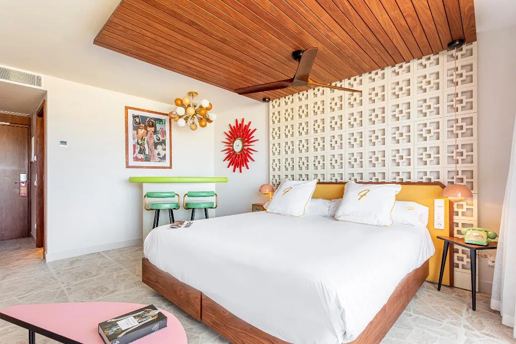JUNIOR SUITE POOL VIEW Room, Los Felices Ibiza, Ibiza