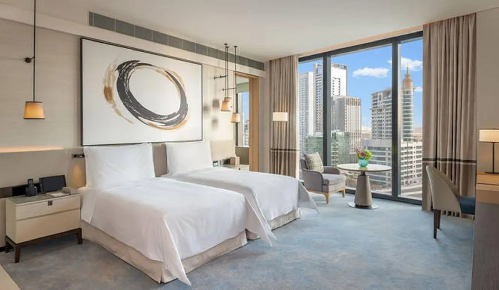 Double or Twin DELUXE MARINA VIEW Room, Address Beach Resort, Dubai