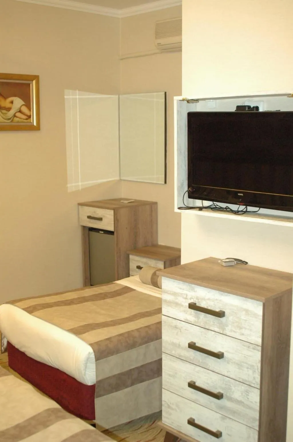 Room, Konak Saray Hotel, Izmir