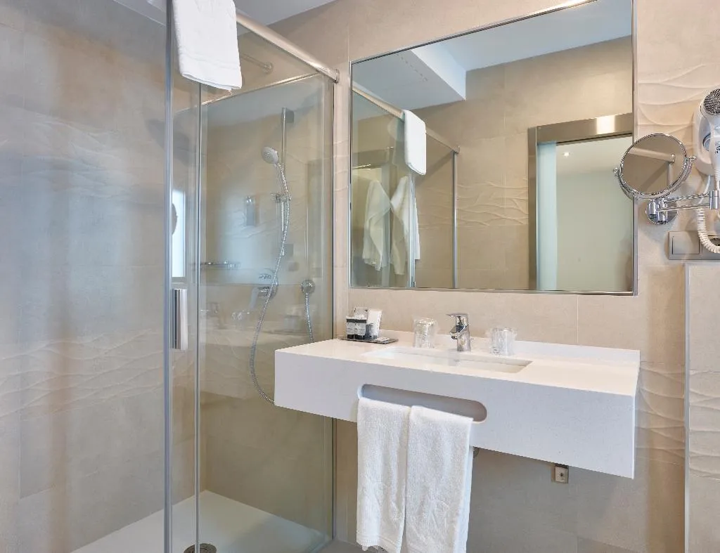 DOUBLE STANDARD Room, Maestranza, Costa Del Sol