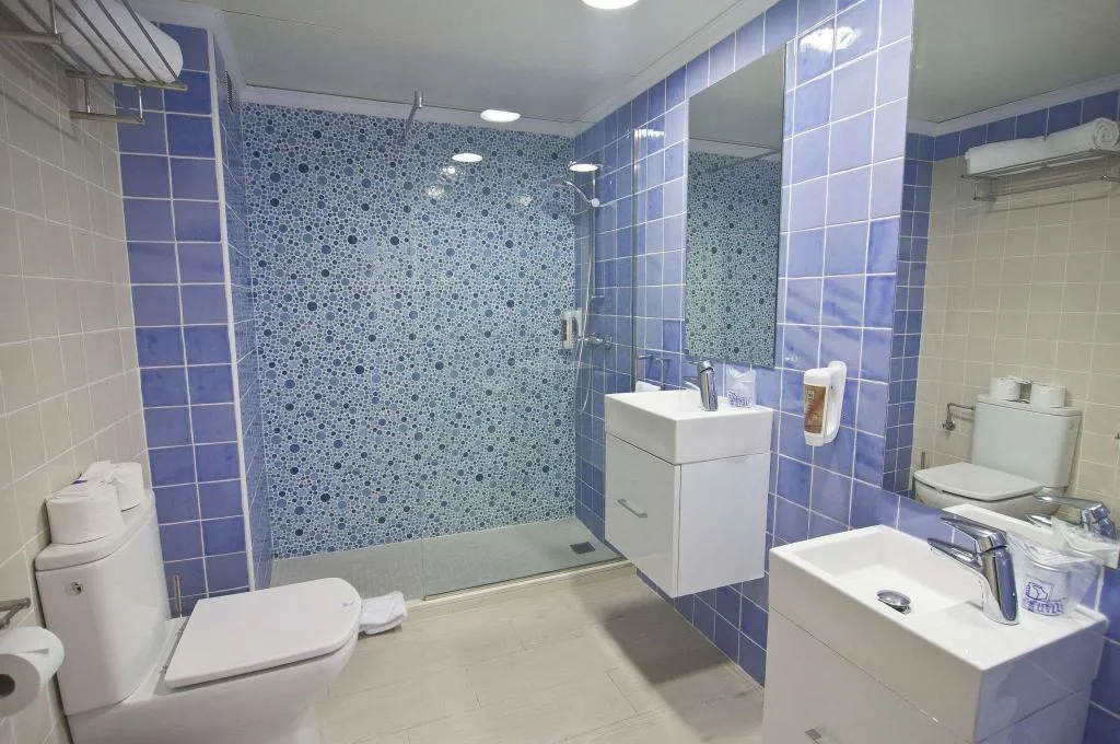 APARTMENT CAPACITY 5 Room, Royal Son Bou Family Club, Menorca