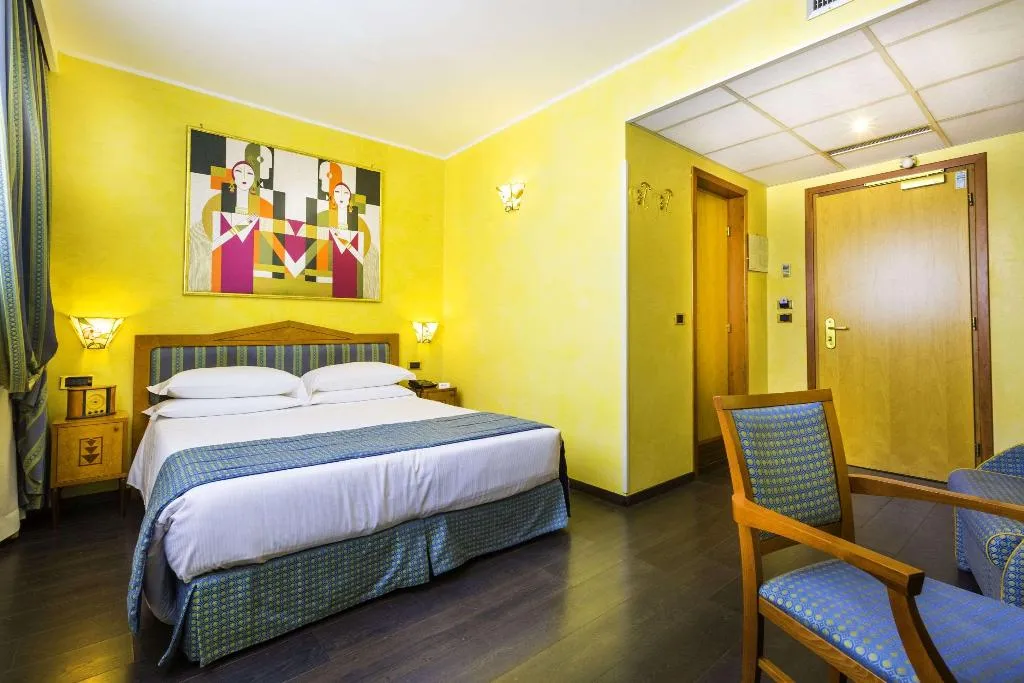 DOUBLE KING SIZE BED Room, Best Western Art Deco, Rome
