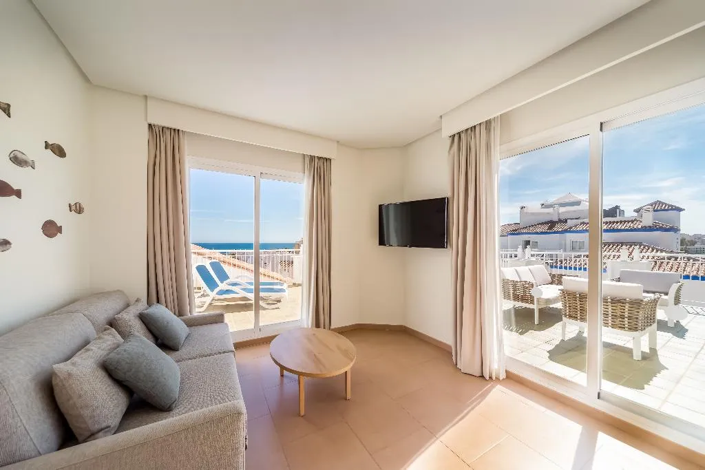 JUNIOR SUITE STANDARD Room, Occidental Torremolinos Playa, Costa Del Sol