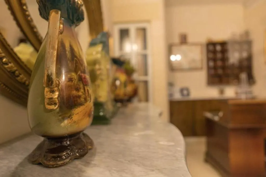Bar, Lantern Guest House, Malta