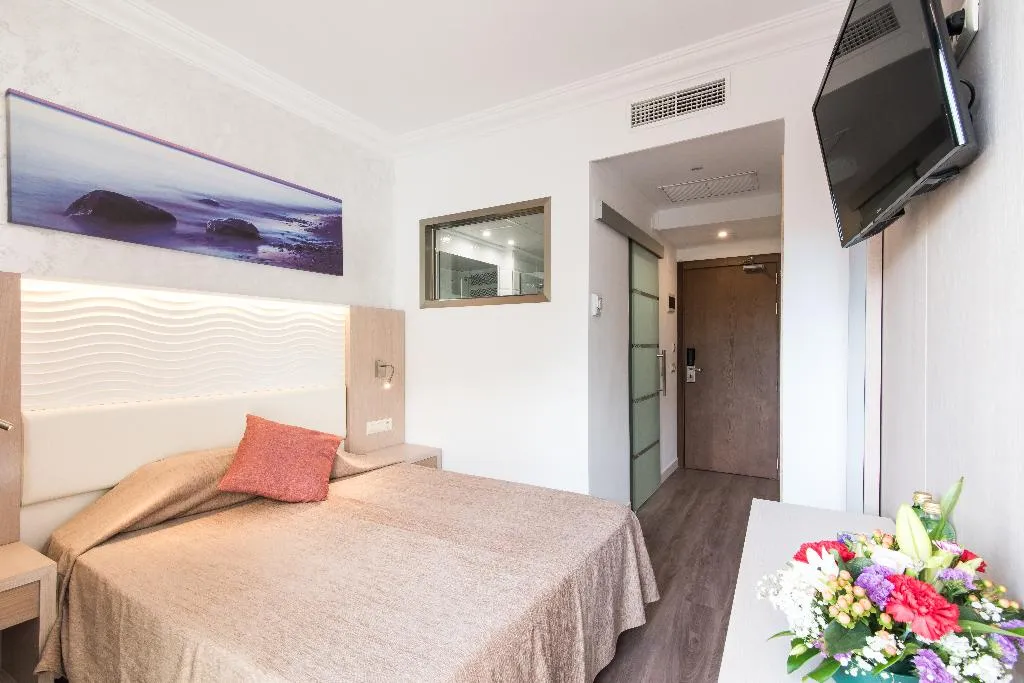 SINGLE STANDARD Room, Baviera Hotel, Majorca