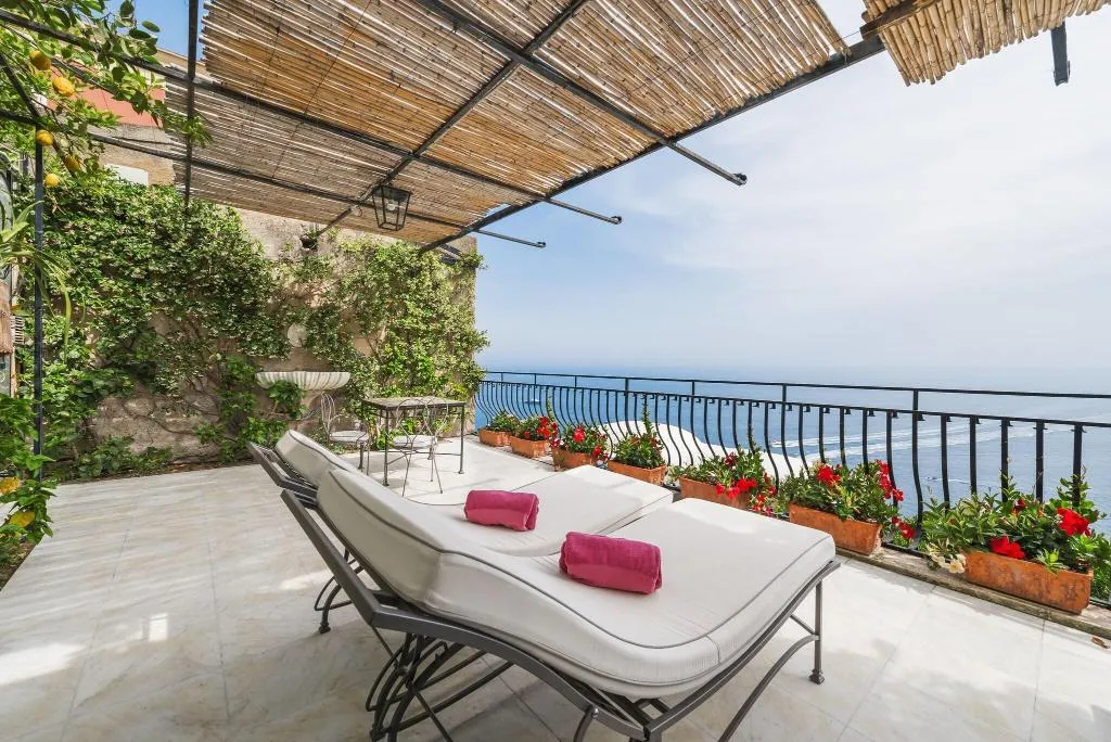 Terrace, Villa Magia, Naples